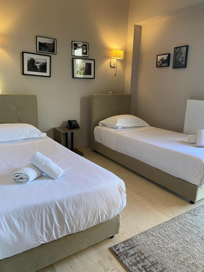 Athens Iris Hotel Екстериор снимка