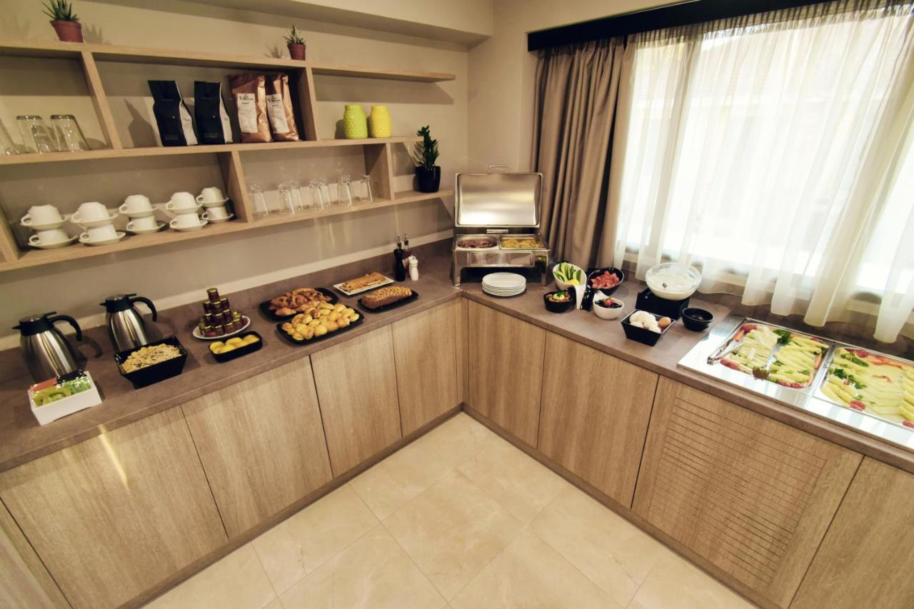 Athens Iris Hotel Екстериор снимка